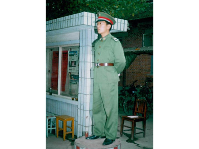 中國人民解放軍漢中軍需工業(yè)學(xué)校校大門-(1)