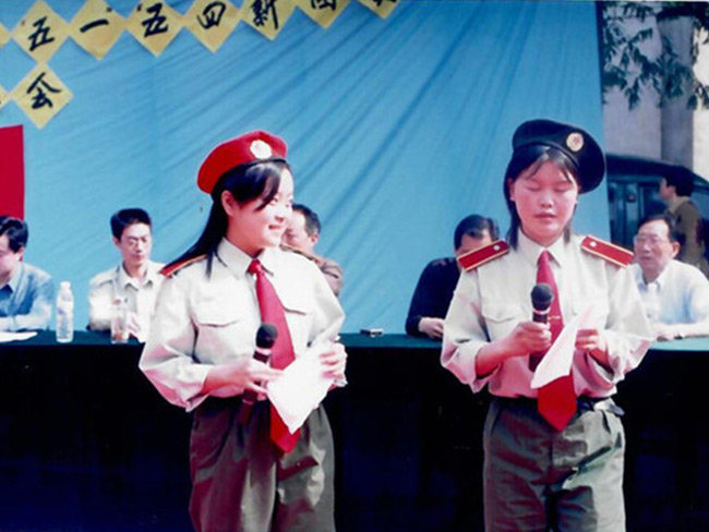 中國人民解放軍漢中軍需工業(yè)學(xué)校以“我與祖國同命運”為主題紀(jì)念“五四”愛國運動慶祝大會-(3)