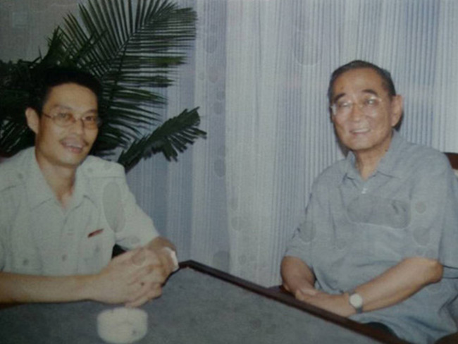 民盟中央主席、著名經(jīng)濟(jì)學(xué)家厲以寧教授來(lái)我校做學(xué)術(shù)講座
